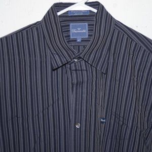 Faconable button down mens shirt size XL J657
